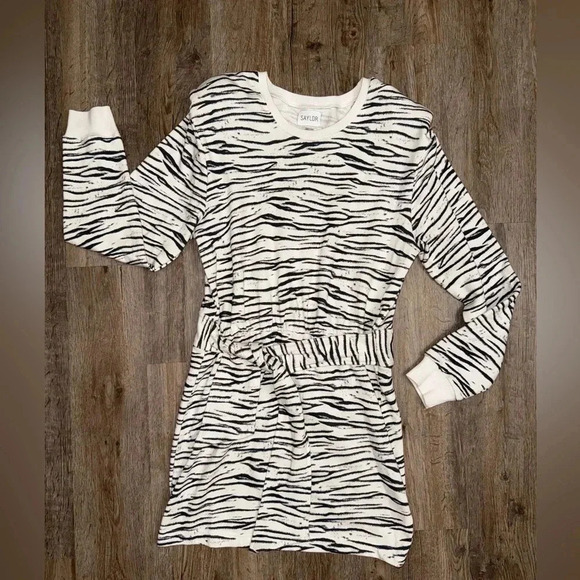 SAYLOR • Rudie Sweater Dress - Picture 9 of 11